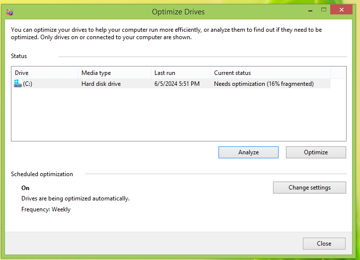 an image representing the Windows 8 system drive defragment utility, hard disk drive media type.